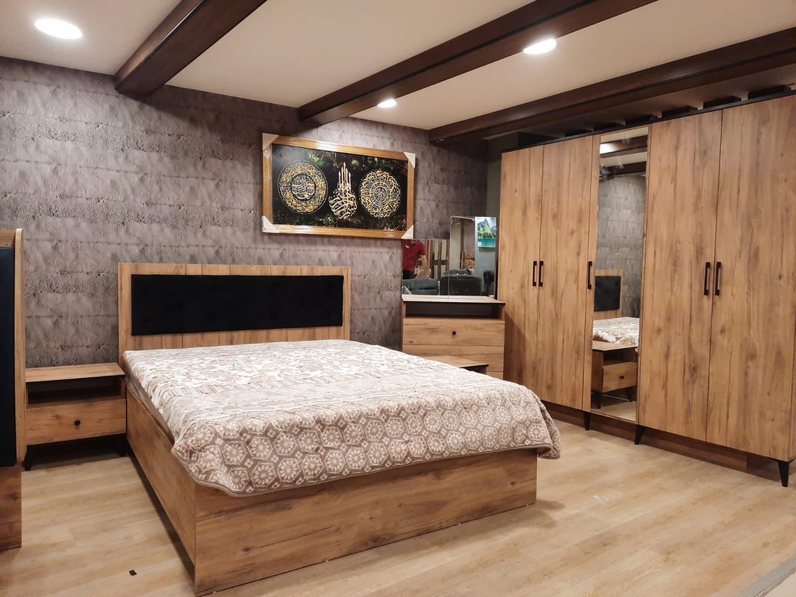 TREND YATAK ODASI TAKIMI