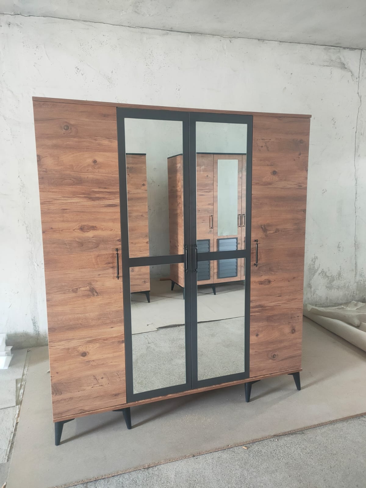 GÖZDE 4 KAPILI DOLAP